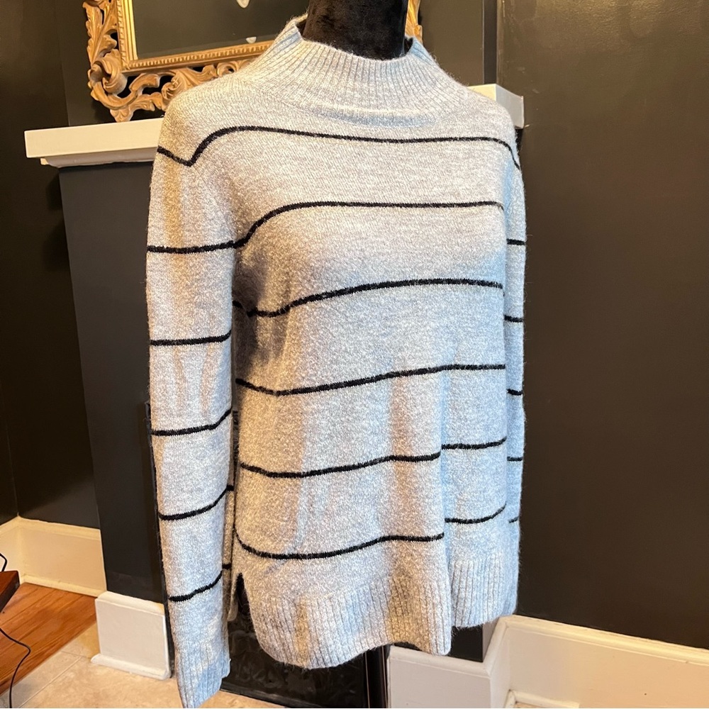 Old Navy grey & black striped sweater!